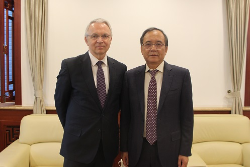 兩校校長合影.JPG 兩校校長合影.JPG