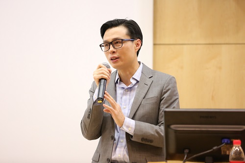 前外交官、作家詩凡.JPG 前外交官、作家詩凡.JPG