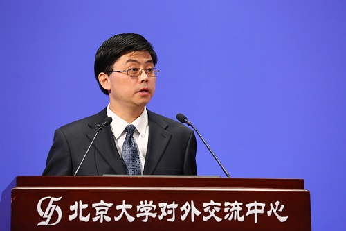 心理學系系主任方方主持演講會.JPG 心理學系系主任方方主持演講會.JPG